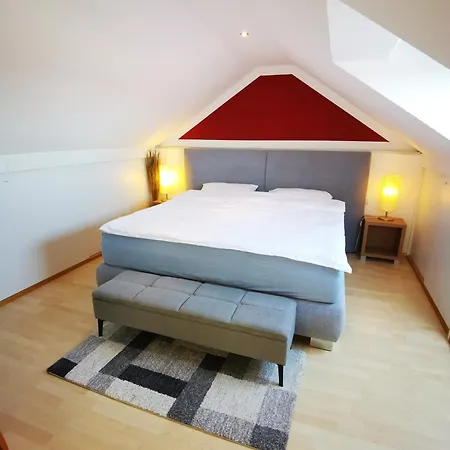 Baltmannsweiler Chalet Style Top Floor Apartment No Smoking Apartment