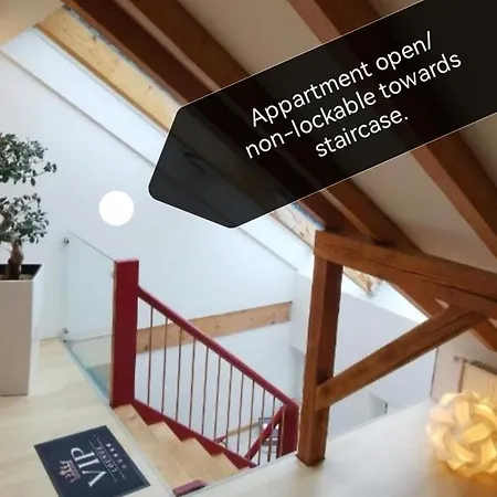 Baltmannsweiler Chalet Style Top Floor Apartment No Smoking Apartment *